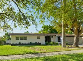 Kosher for Passover 5BR Villa in Skylake, holiday home in North Miami Beach