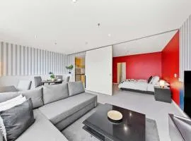 Comfy CBD Apt in QV with City Views FREE Parking