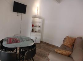 apartamento acogedor en girardot、ヒラルドットのホテル