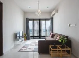 A Stylish 2BR Suite Water Views Free Parking