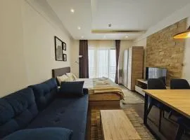 Studio Ristic Milmari L5