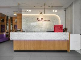 S&E Hotel, hotel Tainan repülőtér - TNN környékén Tajnanban