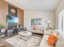 Amazing Serenity Vacation Home w/Heated Pool & Spa