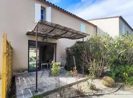 Beautiful Home In Saint-Laurent-De-La-Cabrerisse