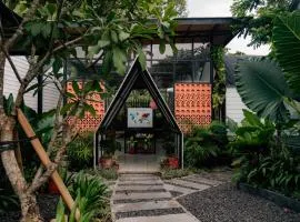 The Jungle Hostel Canggu