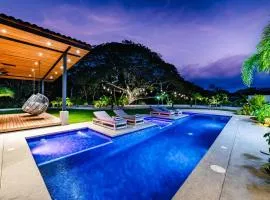 Beachside Bliss 4BR Lux Villa, Pool, Terrace, Golf