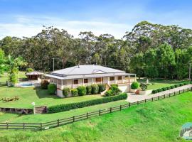 Aircabin - KANGY ANGY - Rural Retreat - 8 Beds House, hotell med parkeringsplass i Tuggerah