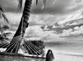 Rarotonga Villas Absolute Beachfront