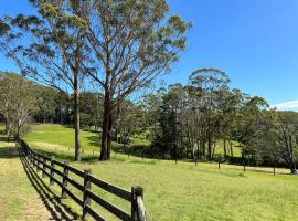 Aircabin｜KANGY ANGY｜Lovely｜4 Beds Holiday House, vacation rental in Tuggerah