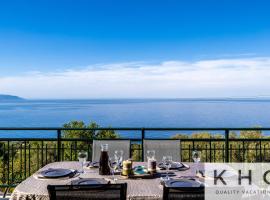 Villa Mare with Infinite sea views!, hotel in Plateies
