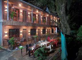 C P Cottage Resort, viešbutis mieste Mahabalešvaras