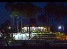 Nestling Meadows Eco Resort, hotel v destinaci Nahan