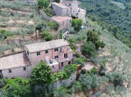 Villa rurale nei pressi Castello, alquiler vacacional en Campello sul Clitunno