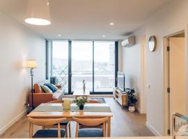 Aircabin - Carnegie - Modern - 2 Beds Apt Parking, hotel with parking in Carnegie