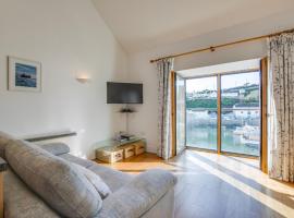 Quayside, place to stay in Porthleven