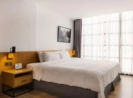 BlueSky Hotel