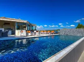 3 bedroom Villa Eleyjo with stunning private pool, Aphrodite Hills Resort