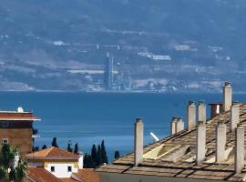 Estudio con amplia terraza y vistas al mar, viešbutis mieste Benalmadena Costa