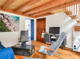 Maison pour 2 adultes - 4 enfants - 600m plage, Hotel in LʼÉpine