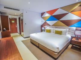 Summit Hotel Naga, hotel v destinaci Naga