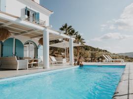 Luxury Apartments La Villa, hotel in Chorto