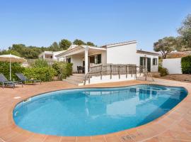 Villas Menorca Sur, hotell i Son Bou