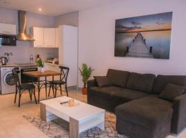 Bark Luxury Apartments @The Signature, khách sạn biển ở Accra