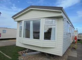Sealands Salisbury SL 6 Berth Central heated FREE WiFi