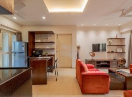 Luna - Serene 2BHK Apartment in Arpora, hotel a Goa