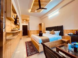 ๋ค๋์ฌ๋ผ์ ์์นํ ํธํ
HOTEL THE CLOUD HILLS