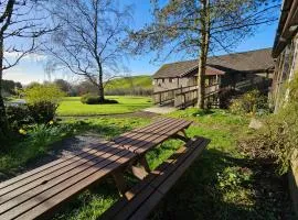 Bunkhouse 20Bedroom Sleeps85 4Acre Gamesroom Wifi