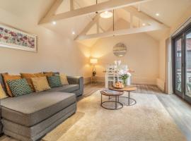 White House Lodges - Tawny, holiday home in Heveningham