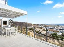 Blueberry Villa by Host Agents