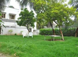 Chitrakut Bungalows, hotel cerca de Templo Dwarkadhish, Dwarka