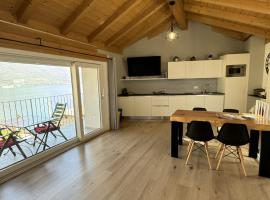 Bellano Holidays - Casa Artemio, hotel in Bellano