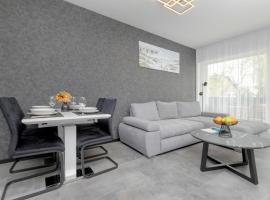 Modern Apartment Close to the Beach in Gdańsk by Noclegi Renters