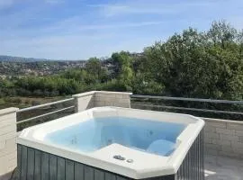 Lovely Apartment In Kucice With Wifi