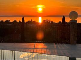 Valand Romantic Luxury Suite on Lake Garda - Bardolino, готель-люкс у місті Бардоліно