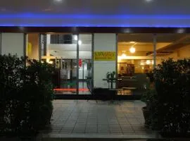 Mango Bedroom Inn