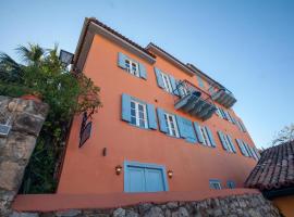 Byron Traditional Hotel, hotell i Nafplio