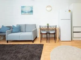 Compact Charm - Cosy 2Bed Unit