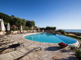 Pamperduto Country Resort, hôtel avec bain à remous à Porto Potenza Picena