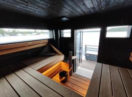 Saunalautta Sisu, hotel de golf en Imatra