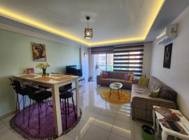 Cozy fancy Sea view next to the Beach and the Mall, in the mid of Alanya Mahmutlar!, hotel i Alanya