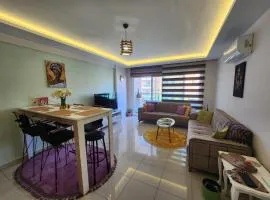 Cozy fancy Sea view next to the Beach and the Mall, in the mid of Alanya Mahmutlar!