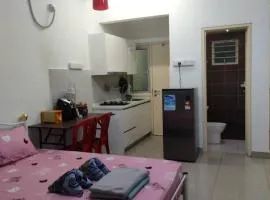 Azin Ramli Playhouz