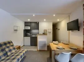 Studio chaleureux avec balcon, piscine et proche pistes - FR-1-181-2132