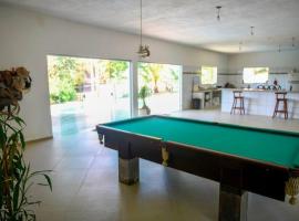 Sítio agradável com piscina em Condomínio fechado, holiday home in Brumadinho