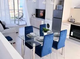 Apartamento Aurora con terraza y vistas al mar