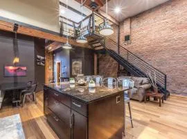 736 1/2 Combo Main Street Loft and Studio - Combo